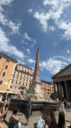 Crowds gather at Rome's Pantheon on busy afternoon