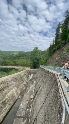 Morning lakeside activity observed in Alamovtsi, Bulgaria