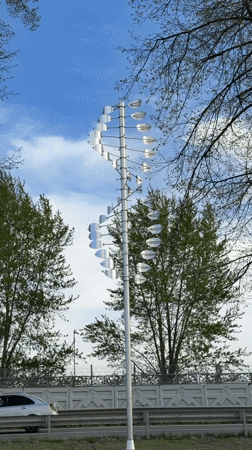 Wind-powered kinetic sculpture observed in Votkinsk, Russia