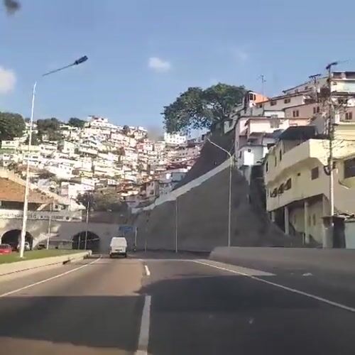 Vehicle records routine highway traffic in Caracas