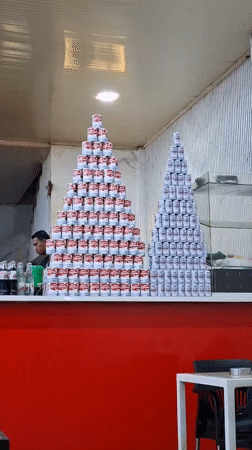 Evening cafe and gas station activity documented in Sigli