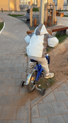 Family moments captured in Izhevsk public spaces