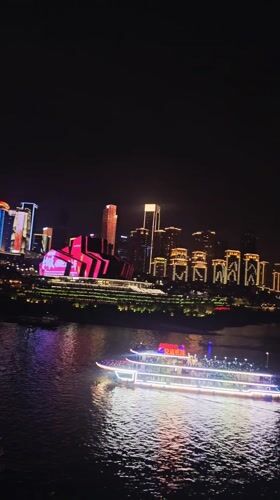 Daily life moments captured across Chongqing's Yuzhong District