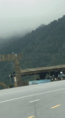 Foggy mountain scenery documented along Sa Pa Ward road