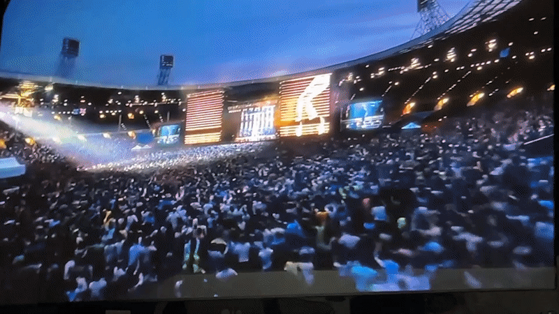 TV broadcasts concert footage in Santa Cruz de la Sierra