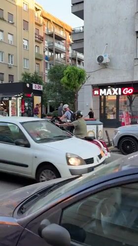 Evening street life documented in Belgrade's Vracar district