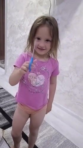 Child with scissors observed in Zaporizhzhia room