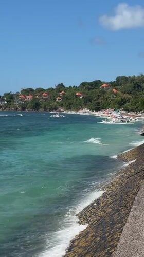 Nusa Penida coastal life, temples, and turquoise water