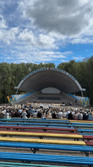 Morning graduation ceremony draws crowds to Ternopil amphitheater