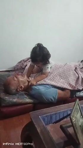 Family moments and rainstorm captured across Caracas neighborhoods