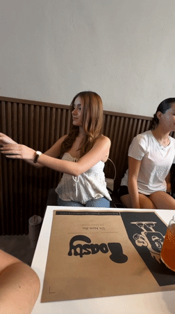 Diners gather at restaurant in San Bernardino Tlaxcalancingo
