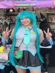 Hatsune Miku cosplay meets Catedral da Sé in downtown São Paulo