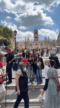 Crowds gather at Rome's Vittorio Emanuele II Monument