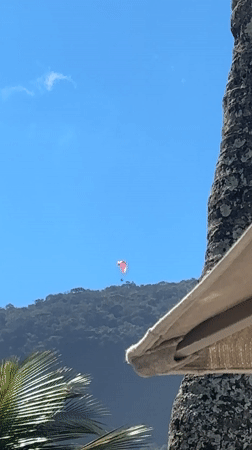 Clear skies recorded over Rio de Janeiro on sunny afternoon