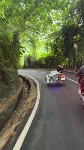 Scooter with wheelchair-equipped sidecar spotted in Ubud