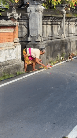 Daily Balinese life captured in Kuta morning rituals