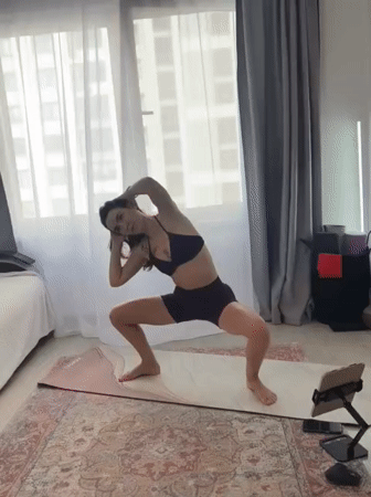 Early morning yoga workout recorded in Tyumen apartment