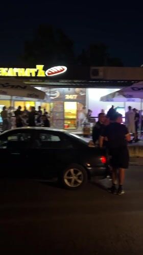 Evening crowd gathers at 24-hour bakery in Sliven