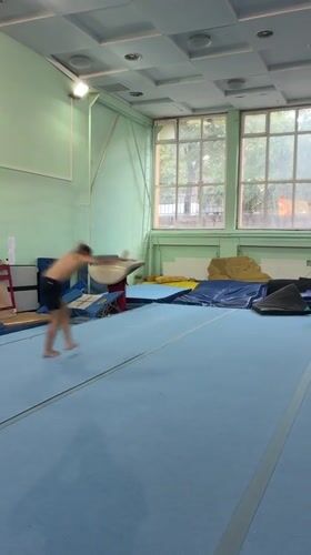 Evening gymnastics training and city life documented in Blagoevgrad