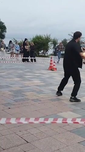 Street performers and city life along the Vladivostok waterfront