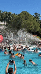 Foam party draws crowds to Manavgat pool