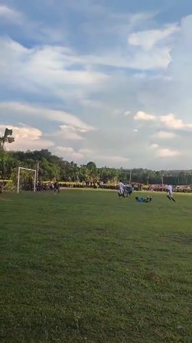 Community soccer match draws crowds in Babahlueng, Indonesia