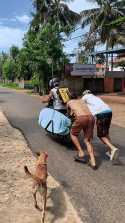 Ordinary moments captured across Sri Lankan coastal communities