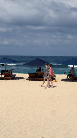 Tourist captures beach and canyon scenes in Kuta Selatan