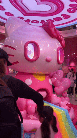 Large Hello Kitty sculpture spotted in Shibuya retail space