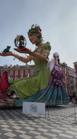 Carnival celebrations draw crowds to Nice's streets and squares