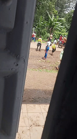 Morning street life documented in Athiru Gaiti ward