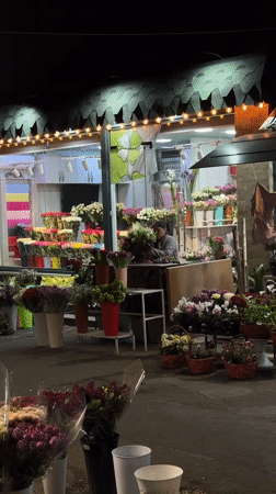 Evening vendors keep shops open in Yerevan, Armenia