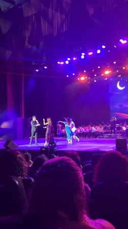 Musical duo performs live at Puebla theater venue