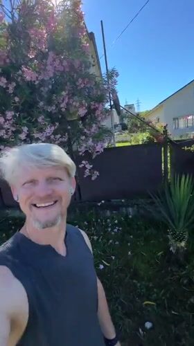 Relaxed garden morning in Sochi, ivy-covered house and selfies.