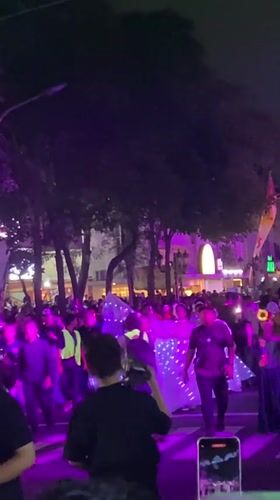 Surabaya Anniversary Parade Draws Crowds with Decorated Cars, Lights
