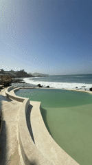 Oceanside pool documented in Dakar under clear skies