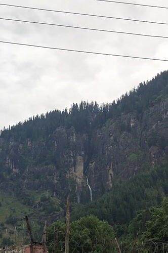 Overcast day documented across Himachal Pradesh mountain towns
