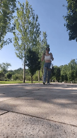 Sunny afternoon at Krasnodar botanical gardens draws casual visitors
