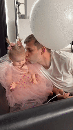 Family photo session documented in Chaikovsky, Russia early morning
