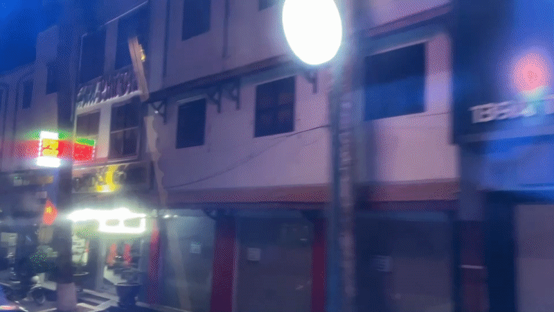 Evening street scenes captured in Vietnam's Phu Thuy Ward