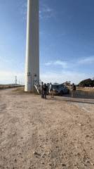Group visits wind farm in northern Israel for documentation