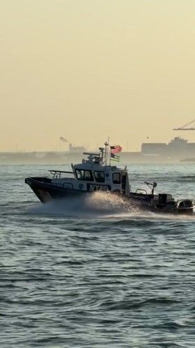 NYPD patrol boat speeds across New York waters