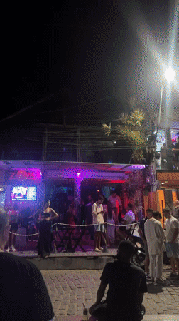 Late night crowd gathers at Zapata venue in Búzios