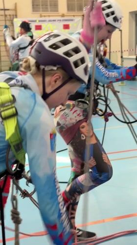 Youth tourism climbing competition held in Berezniki gymnasium