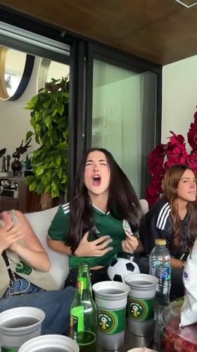 Soccer viewing party draws enthusiastic crowd in Mexican town