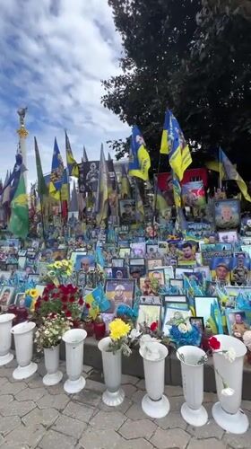 Witness documents Independence Square scenes in Kyiv