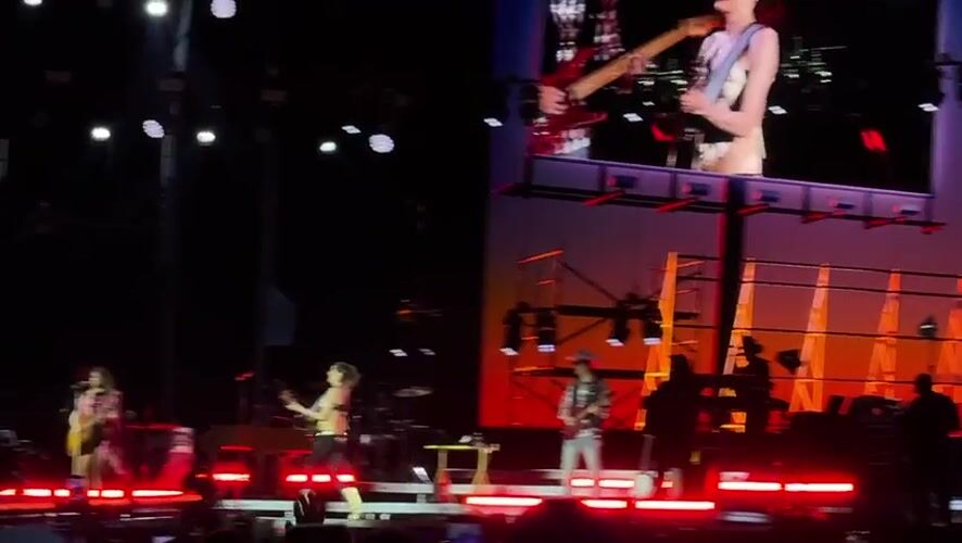 Late-night concert featuring female performers held in Mexico City