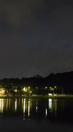 Night fishing scenes captured at Da Lat's Xuân Hương Lake