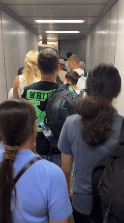Long delay, then boarding: Tbilisi to Israel on Electra Airways