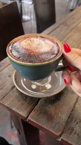 Café afternoon in Bellingen, lattes and greenery.